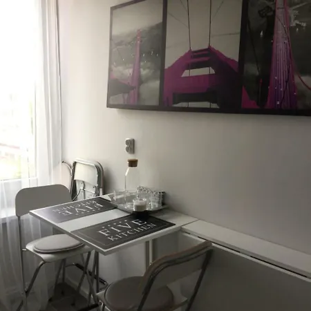 Apartament Skwerek Apartment *